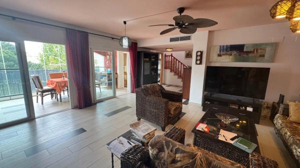 Piso en avenida de la Fontana