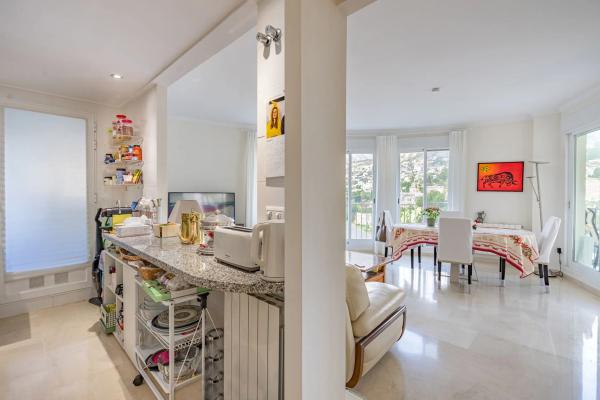 Piso en calle del Paradis, 3