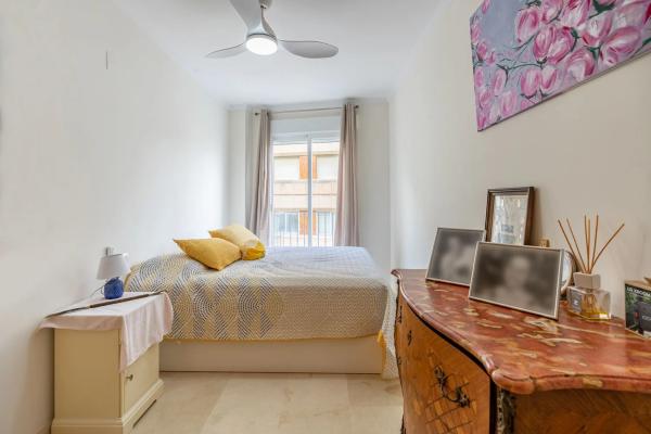 Piso en calle del Paradis, 3