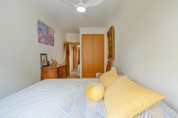 Piso en calle del Paradis, 3