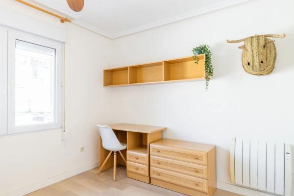 Chalet pareado en Urbanización la Isla