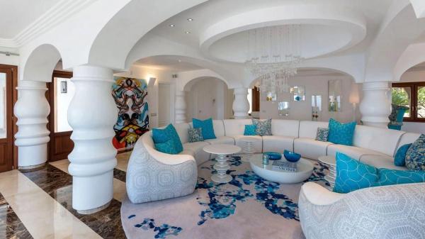 Casa independiente en calle Gabriel Faure