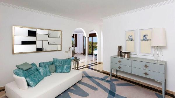 Casa independiente en calle Gabriel Faure