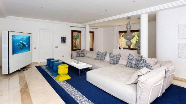 Casa independiente en calle Gabriel Faure