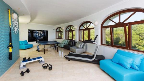 Casa independiente en calle Gabriel Faure