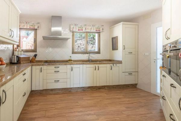 Chalet en Cap Martí - Pinomar