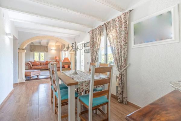 Chalet en Cap Martí - Pinomar