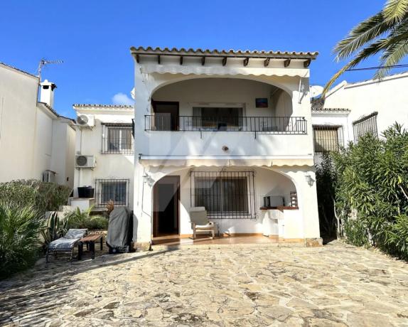 Casa independiente en calle Río Gállego, 20