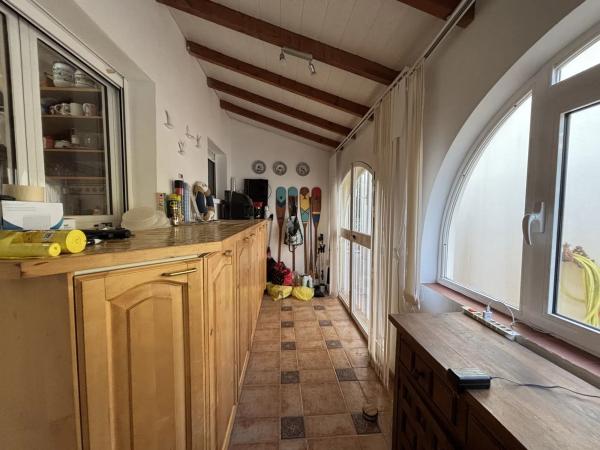 Casa independiente en calle Avellano, 24