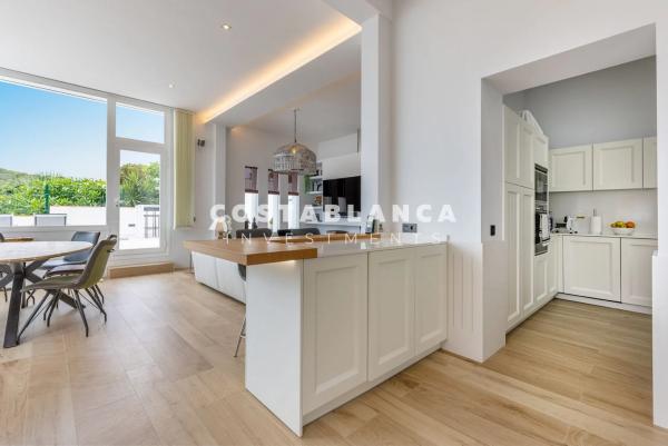 Casa independiente en calle Castillo