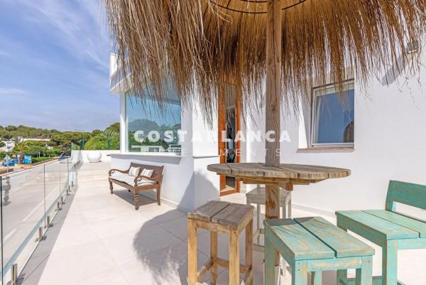 Casa independiente en calle Castillo