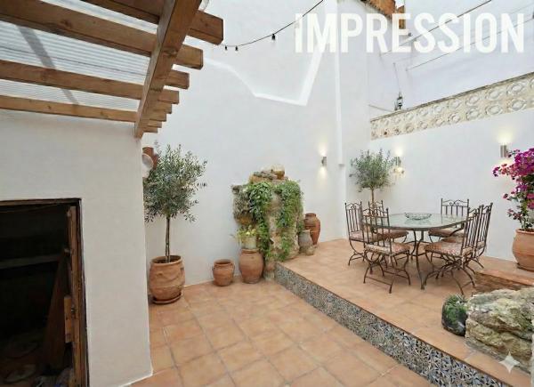 Casa de pueblo en calle de l'Embut, 18