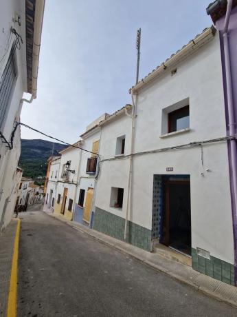 Casa de pueblo en calle de l'Embut, 18