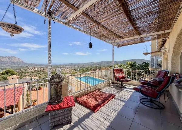 Casa independiente en CL l'Estepa De