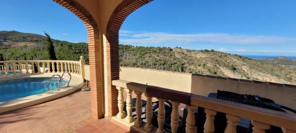 Casa independiente en calle de Mirabarques, 35