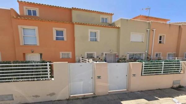 Chalet adosado en calle les Palmeretes