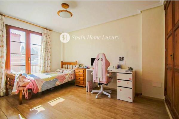 Casa independiente en calle la Cabanya