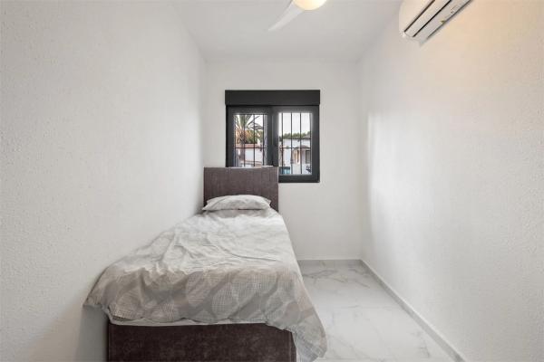 Casa independiente en calle Itàlia