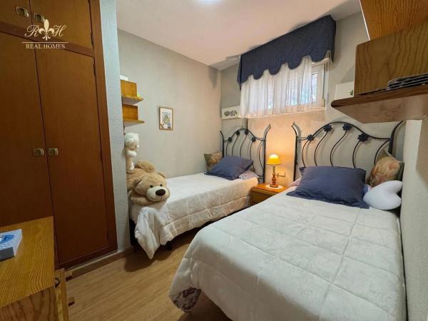 Piso en calle Narciso Yepes