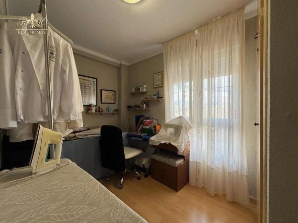 Piso en calle Narciso Yepes