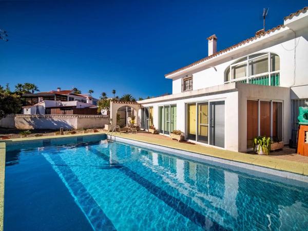 Casa independiente en camino del Sarando