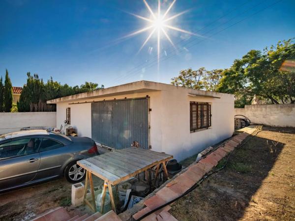 Casa independiente en camino del Sarando