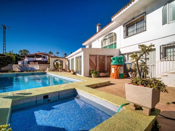 Casa independiente en camino del Sarando