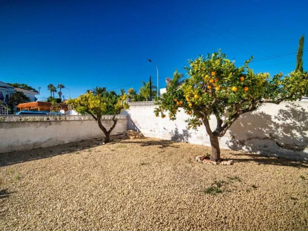 Casa independiente en camino del Sarando
