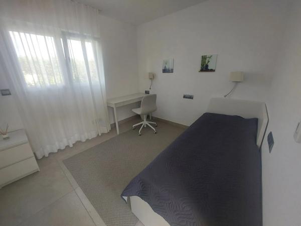 Casa independiente en calle Albatros