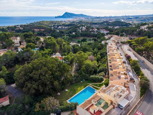 Chalet pareado en avenida Bernia