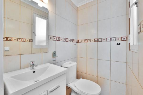 Chalet pareado en avenida Bernia