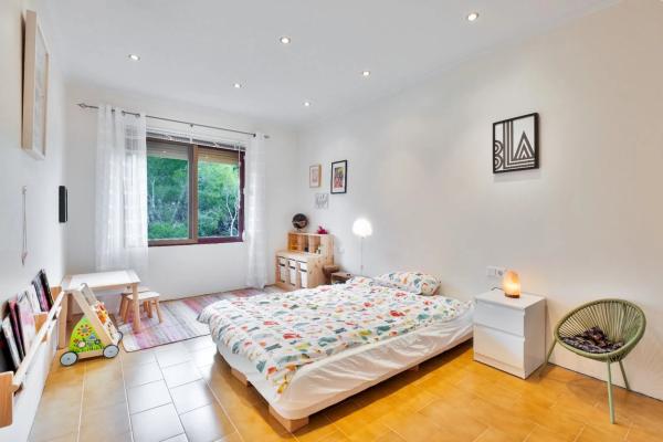 Chalet pareado en avenida Bernia