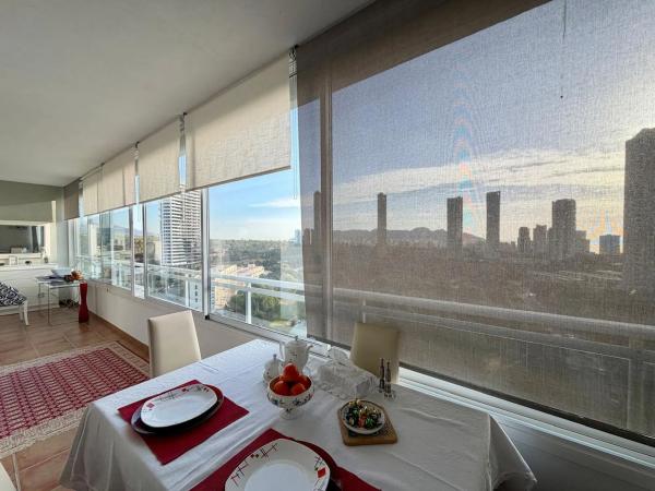 Piso en calle Presidente Adolfo Suárez, 20