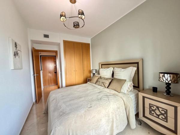 Piso en calle Presidente Adolfo Suárez, 20