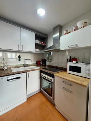 Piso en calle Presidente Adolfo Suárez, 20