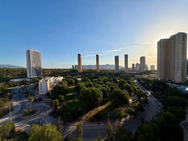 Piso en calle Presidente Adolfo Suárez, 20