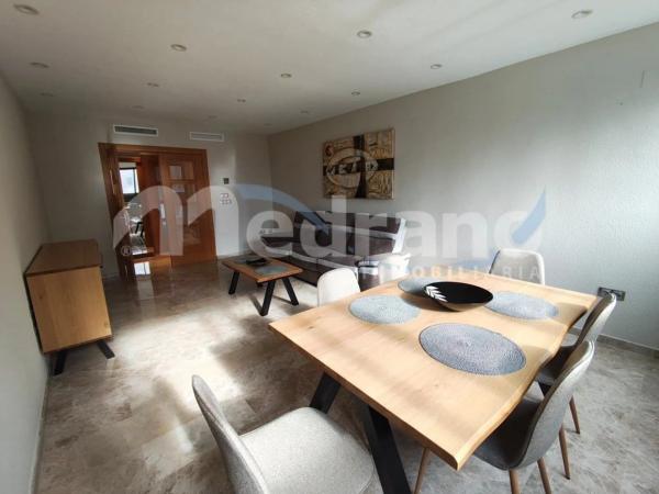 Piso en avenida del Municipi, 12