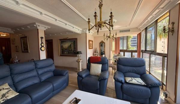 Piso en avenida de Cuenca