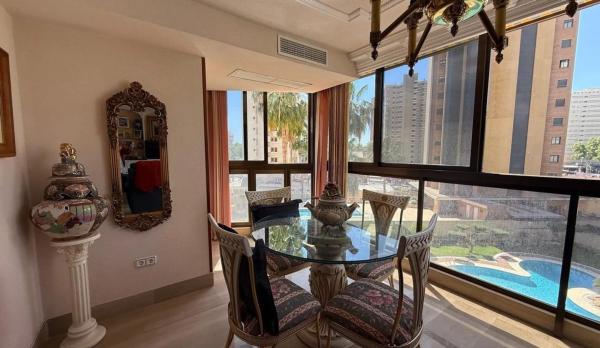 Piso en avenida de Cuenca