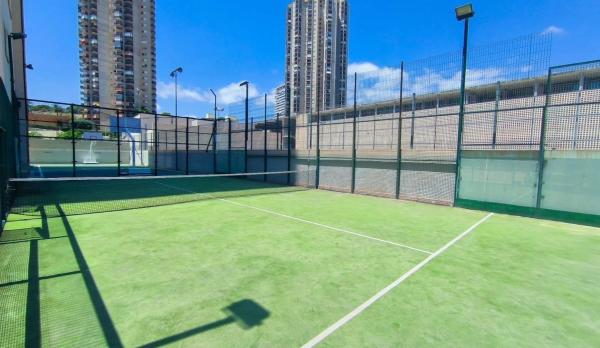 Piso en calle Presidente Adolfo Suárez