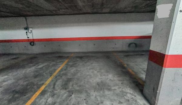 Piso en calle Presidente Adolfo Suárez