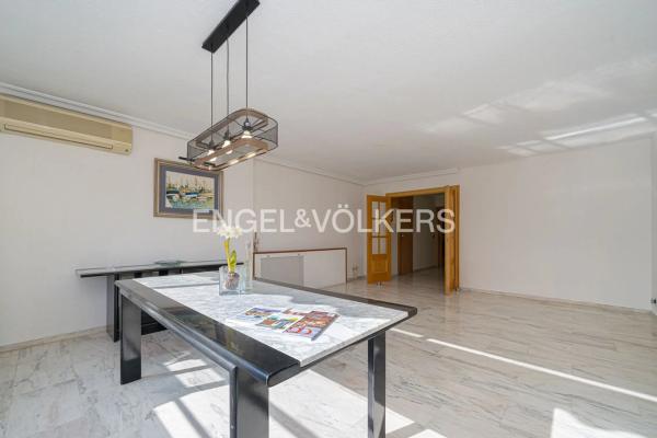 Piso en avenida de Europa, 17