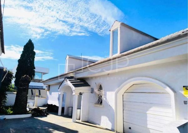 Casa independiente en calle Taywan