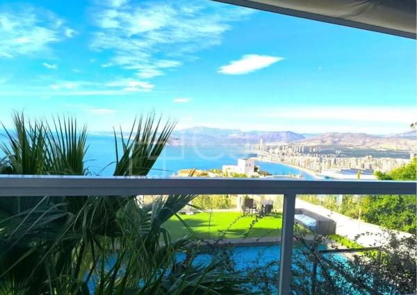 Casa independiente en calle Taywan