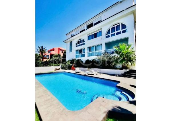 Casa independiente en calle Taywan