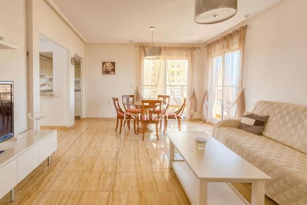 Ático en Pueblo Poniente