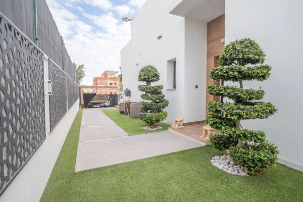 Casa independiente en calle de Brasil