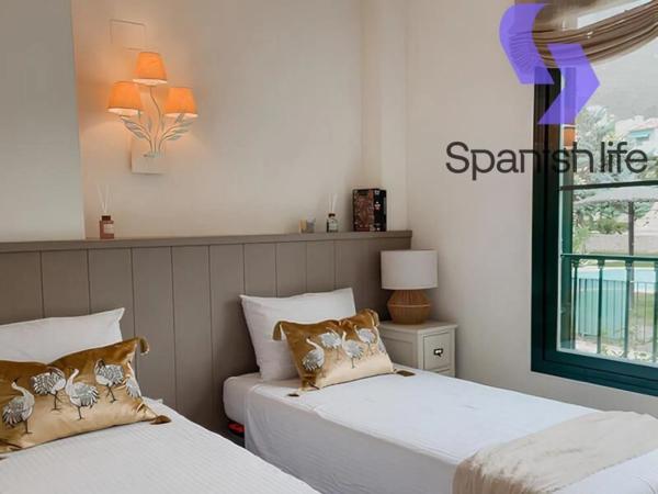 Chalet adosado en calle Atenas