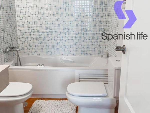 Chalet adosado en calle Atenas