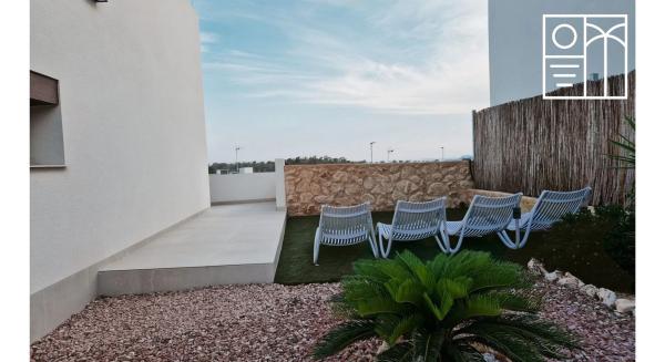 Casa independiente en avenida Sevilla, 27